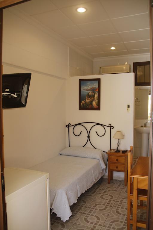 Alojamiento Jose Carlos Malaga Room photo